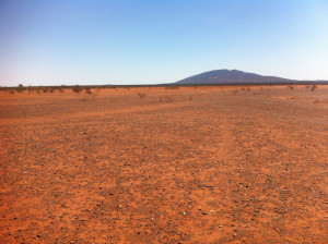 The world's largest rock can be seen from a great distance.
