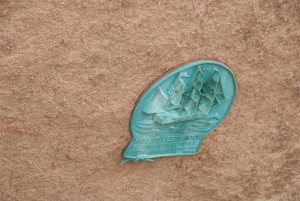 Plaque commemorating Flinders landing in Lucky Bay in 1802.