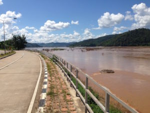 Viewpoint alongside Route 211