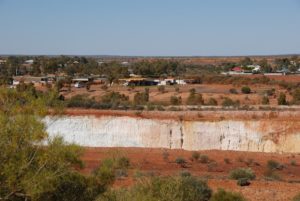 Open pit mine at Meekatharra.