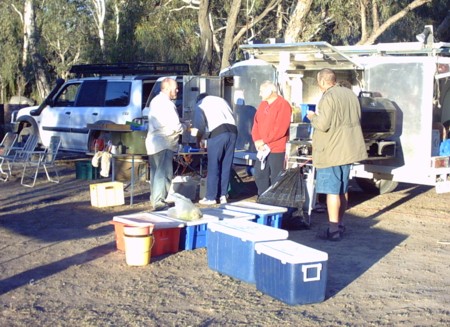 Early morning chat at Wentworth caravan park.