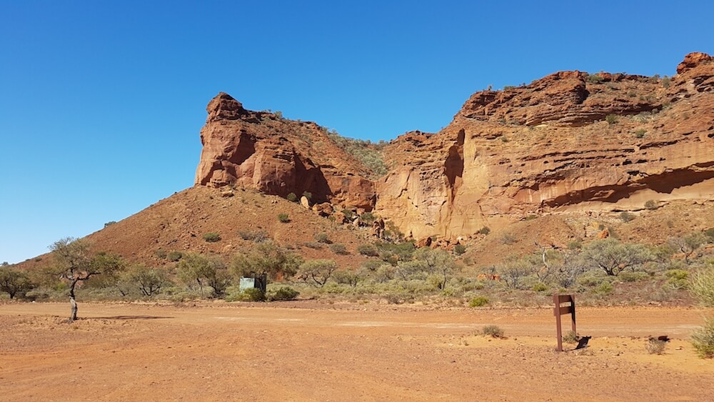 The approach to Drapers, Honeycomb and Temple Gorges on the eastern side of the Kennedy Ranges.