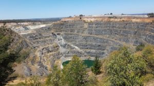 The disused open cut at Greenbushes. The lithium pits are behind this pit.