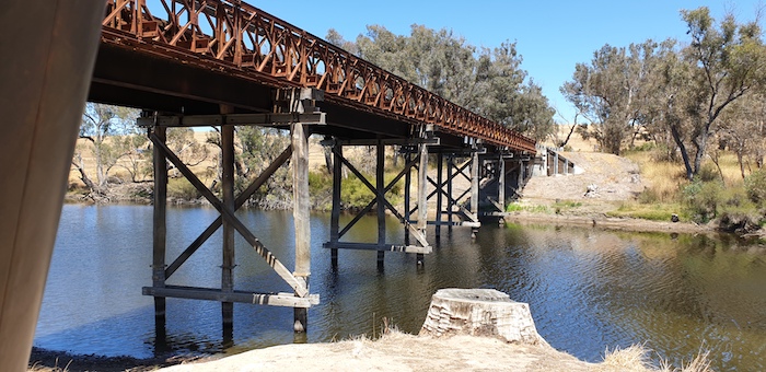 Winnejup Bridge across the Blackwood River.